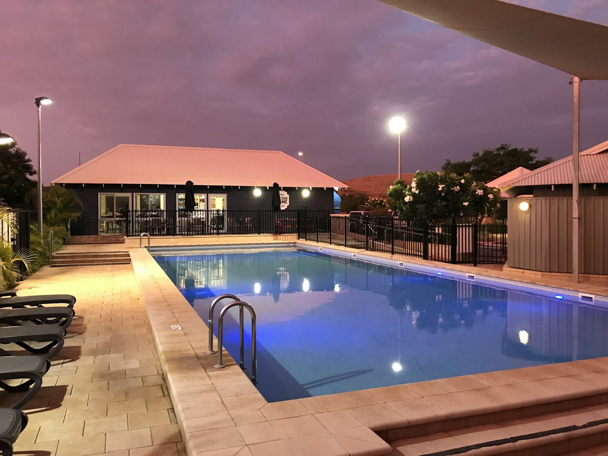 Best Western Plus The Ranges Karratha Exterior photo